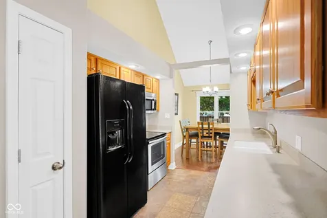 5902 Kennesaw Trail Columbus IN 47203