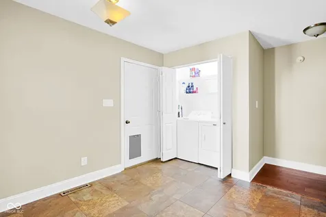 5902 Kennesaw Trail Columbus IN 47203