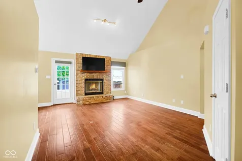 5902 Kennesaw Trail Columbus IN 47203