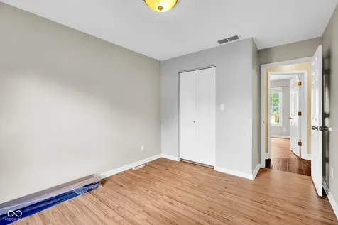 5902 Kennesaw Trail Columbus IN 47203