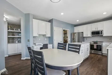 11799 Kittery Fishers IN 46037
