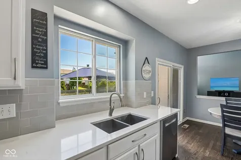 11799 Kittery Fishers IN 46037