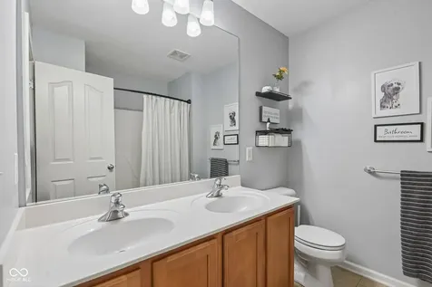 11799 Kittery Fishers IN 46037