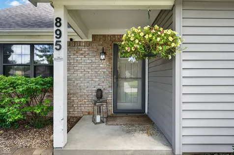 895 Cypress W Greenwood IN 46143