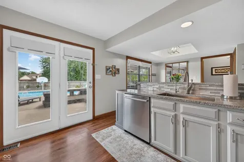 895 Cypress W Greenwood IN 46143