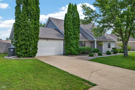 895 Cypress W Greenwood IN 46143