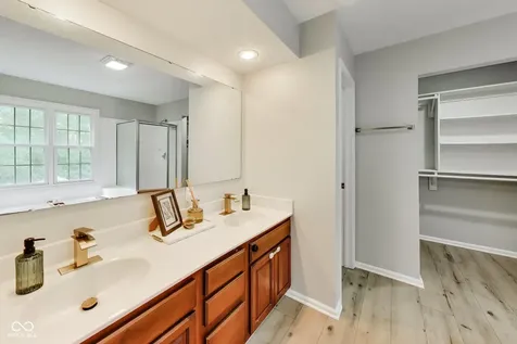 14561 Waverly Drive Carmel IN 46033
