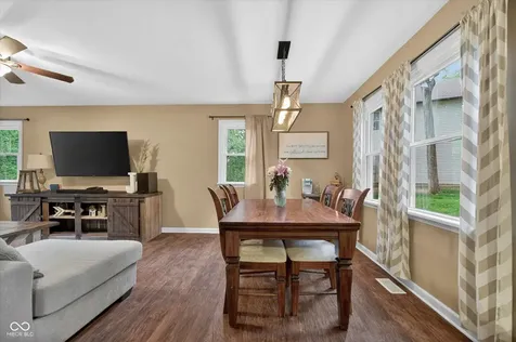 39 Lincoln Coatesville IN 46121