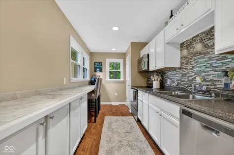 39 Lincoln Coatesville IN 46121