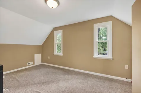 39 Lincoln Coatesville IN 46121