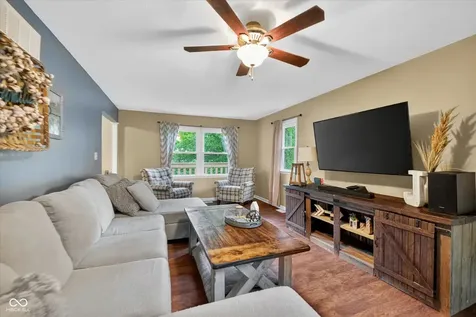39 Lincoln Coatesville IN 46121