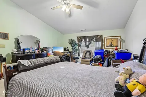 7807 Fox Glen Indianapolis IN 46239