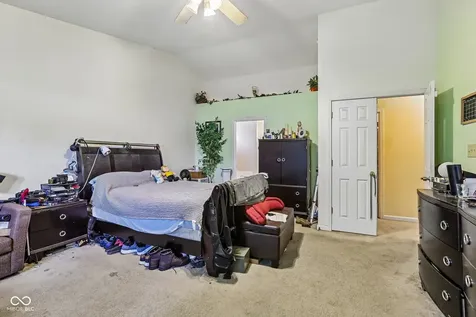 7807 Fox Glen Indianapolis IN 46239