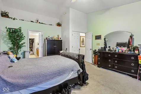 7807 Fox Glen Indianapolis IN 46239