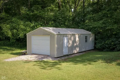 4200 N County Road 1000 E Hope IN 47246