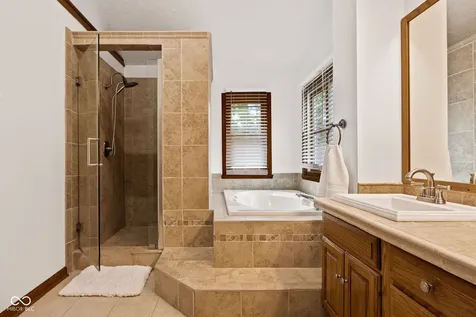 11620 Victoria Court Carmel IN 46033