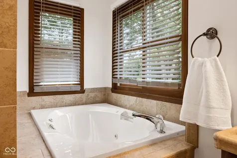 11620 Victoria Court Carmel IN 46033