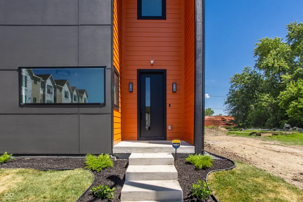 1344 Deloss Street Indianapolis IN 46203