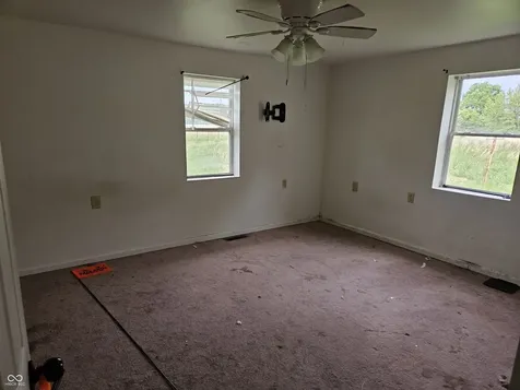 10731 Newport Road Bowling Green IN 47833