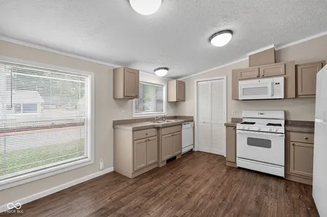 99 N Brewer Street Greenwood IN 46142