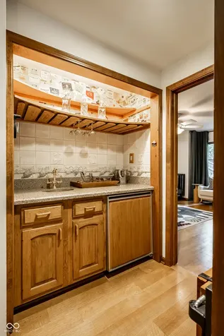 8161 Beech Knoll Indianapolis IN 46256