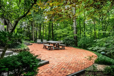 8161 Beech Knoll Indianapolis IN 46256