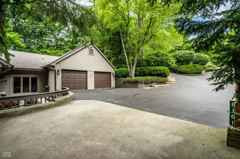 8161 Beech Knoll Indianapolis IN 46256