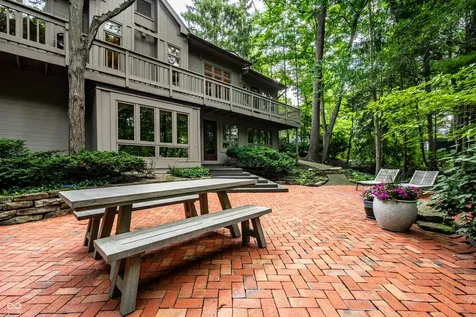 8161 Beech Knoll Indianapolis IN 46256
