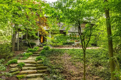 8161 Beech Knoll Indianapolis IN 46256