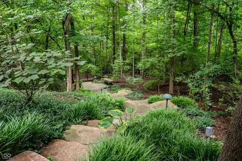 8161 Beech Knoll Indianapolis IN 46256
