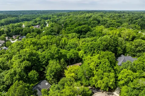 8161 Beech Knoll Indianapolis IN 46256