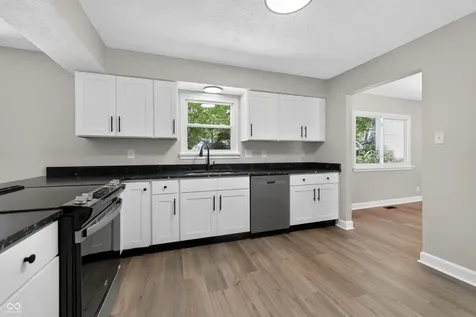 4327 Ashwood Drive Indianapolis IN 46268