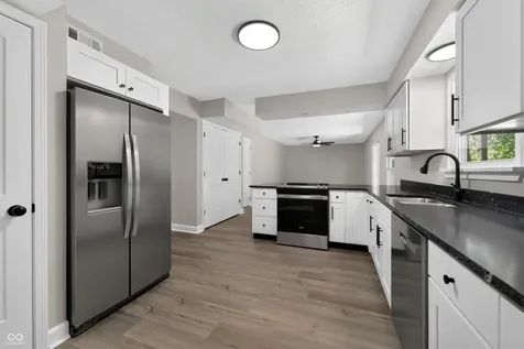 4327 Ashwood Drive Indianapolis IN 46268