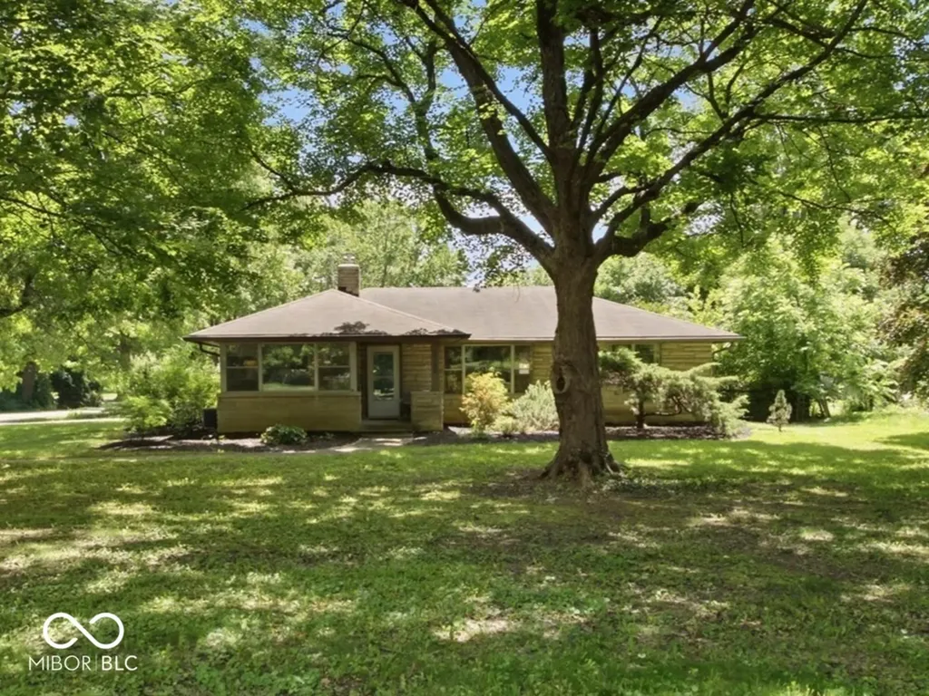 2705 W 44th Street Indianapolis IN 46228
