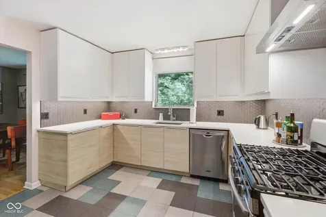 2705 W 44th Street Indianapolis IN 46228