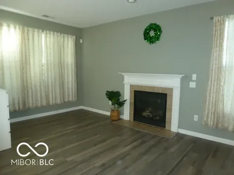 9849 N Anchor Bend Mccordsville IN 46055