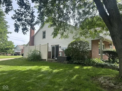 9118 Cinnebar Drive Indianapolis IN 46268