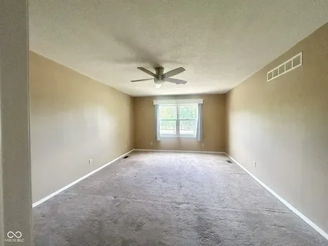 9118 Cinnebar Drive Indianapolis IN 46268