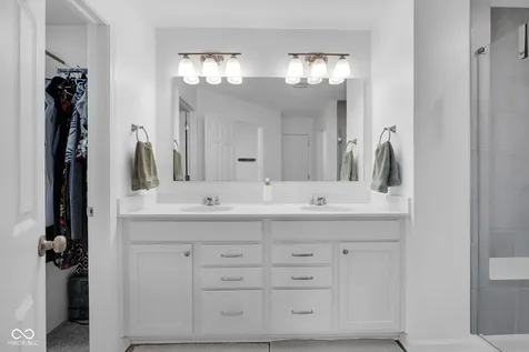 2921 Bolton Square Boulevard Indianapolis IN 46222