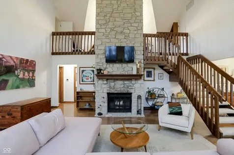 940 Tillson Drive Zionsville IN 46077