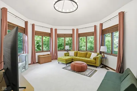 940 Tillson Drive Zionsville IN 46077