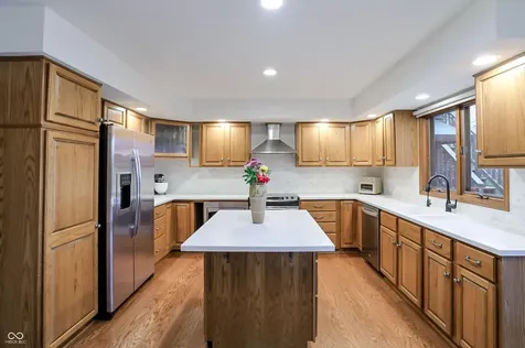 940 Tillson Drive Zionsville IN 46077