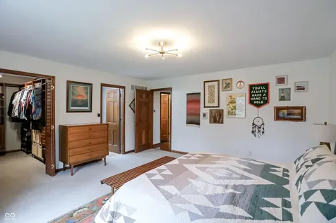 940 Tillson Drive Zionsville IN 46077