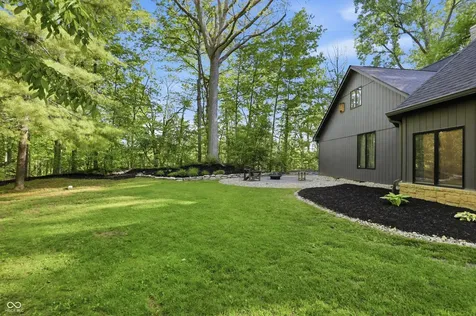 940 Tillson Drive Zionsville IN 46077