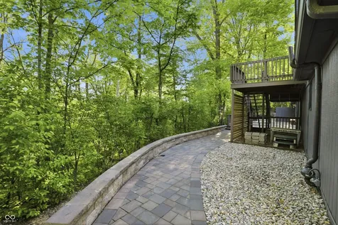 940 Tillson Drive Zionsville IN 46077