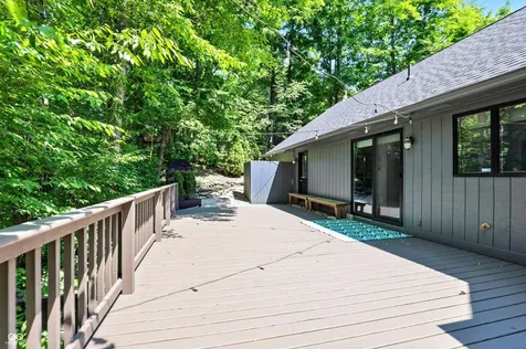940 Tillson Drive Zionsville IN 46077