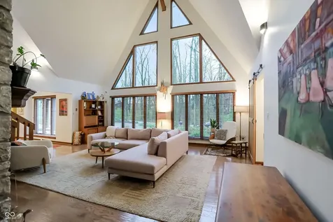 940 Tillson Drive Zionsville IN 46077