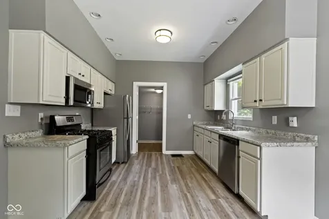 804 W 42nd Street Indianapolis IN 46208