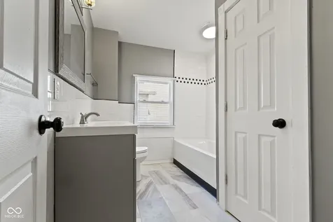 804 W 42nd Street Indianapolis IN 46208