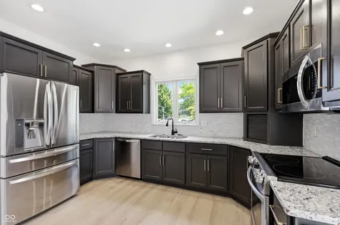 3256 Waterside Court Greenwood IN 46143